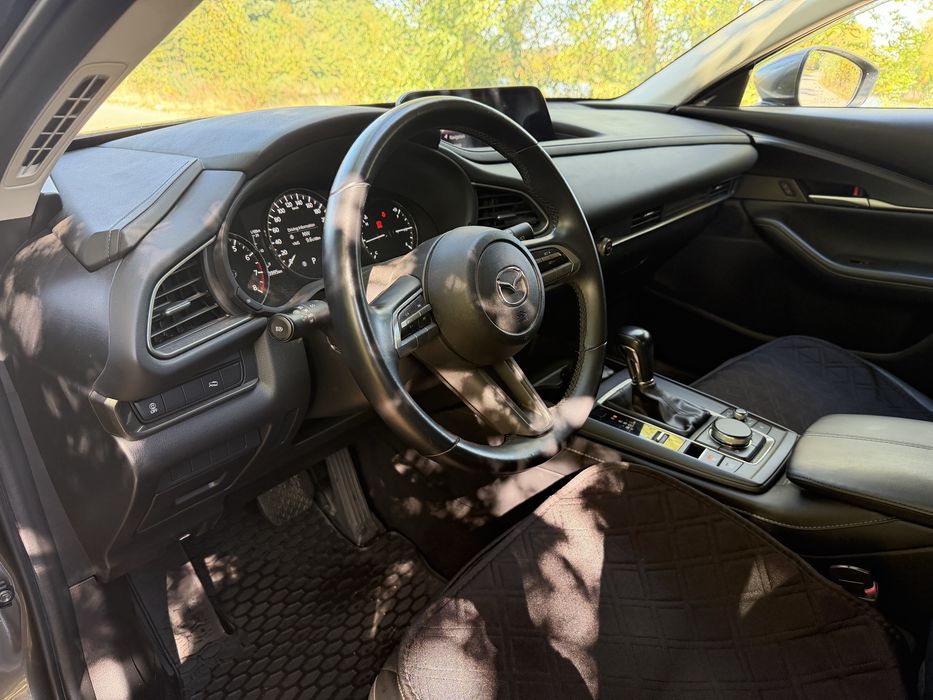 Продам легковий автомобіль Mazda cx-30