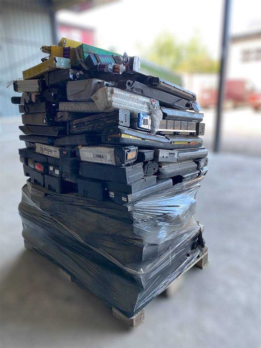 Акумуляторні збірки під демонтаж (на вагу)