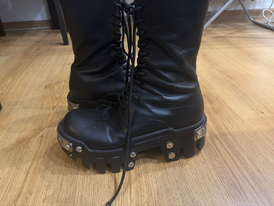 Balenciaga buldoger boots 40