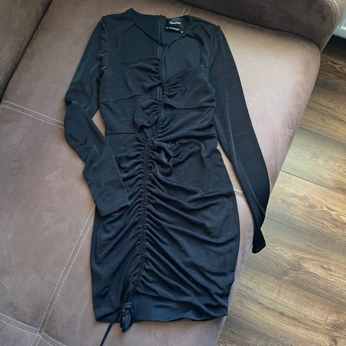 Сукн по фігурі Bershka