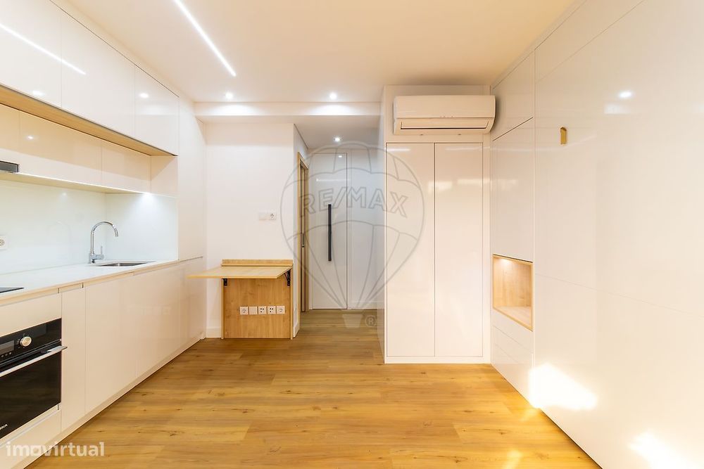 Apartamento T0 para venda — Cedofeita, Santo Ildefonso, Sé, Miragaia, São Nicolau E Vitória, Porto
