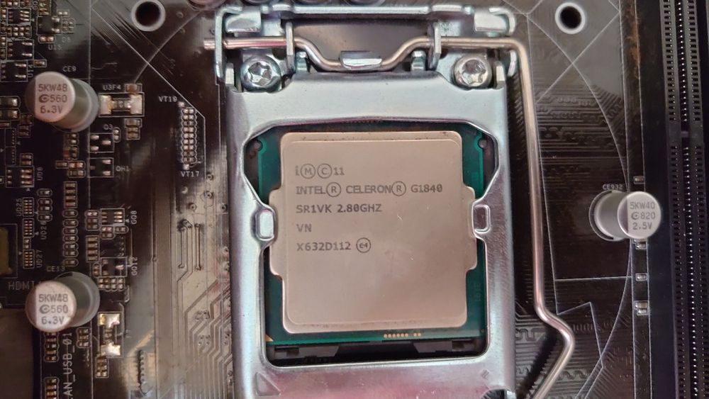 Процессор Intel celeron g1840
