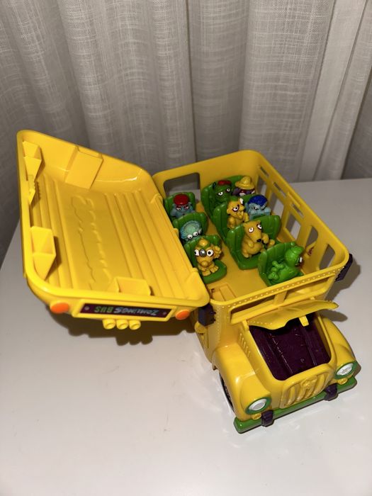 Zomlings Series 5 Crazy School Bus