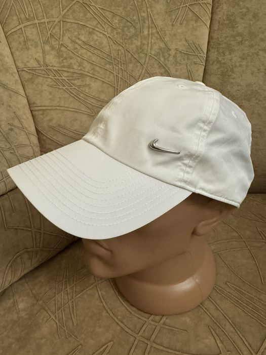 Nike шапка metal swoosh  кепка на вилику голову