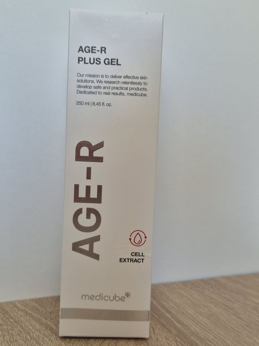 Medicube AGE-R Plus Gel, зволожувальний гель-бустер об'ємом 250 мл.