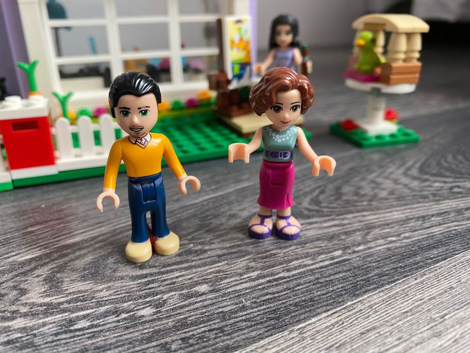 LEGO 41095  Friends   Dom Emmy