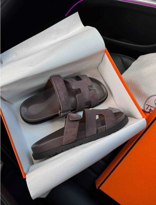 шльопанці hermes