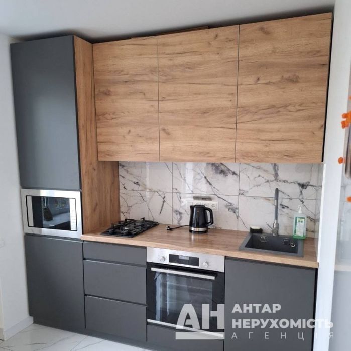 Двокімнатна біля Автовокзалу 2