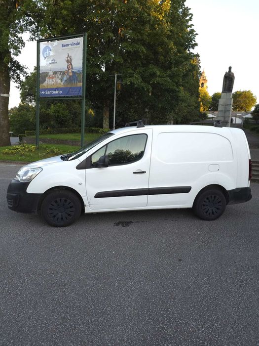 Citroën Berlingo 1.6 BlueHDi longa 100cv – 2018 – 180 000 km – 3 Lugares - 1 proprietário   8.900€