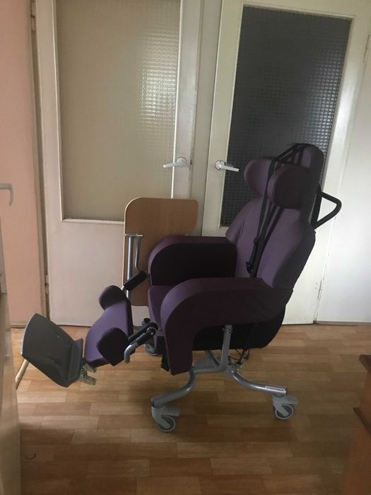 Wózek inwalidzki pielęgnacyjny Vermeiren Altitude Coraille jak nowy