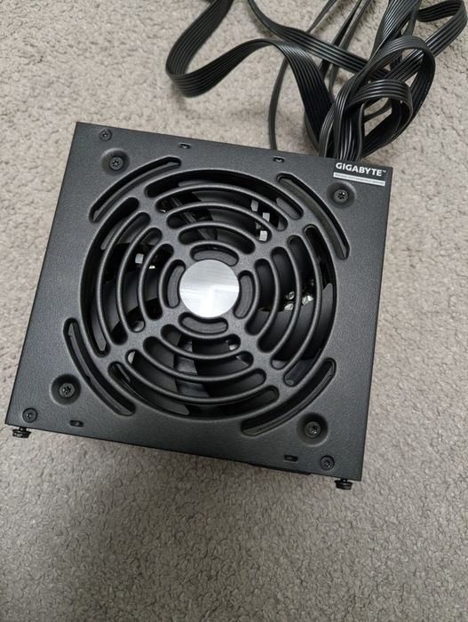 Блок живлення gigabyte p450b 450w