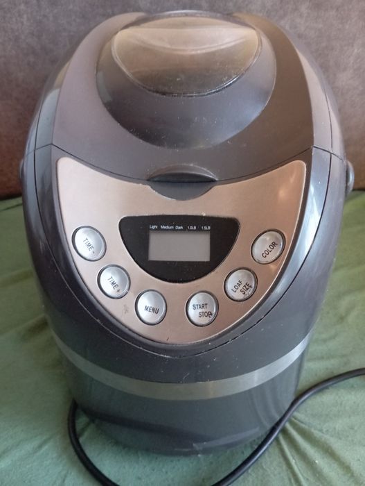 Sprzedam wypiekacz do pieczenia chleba