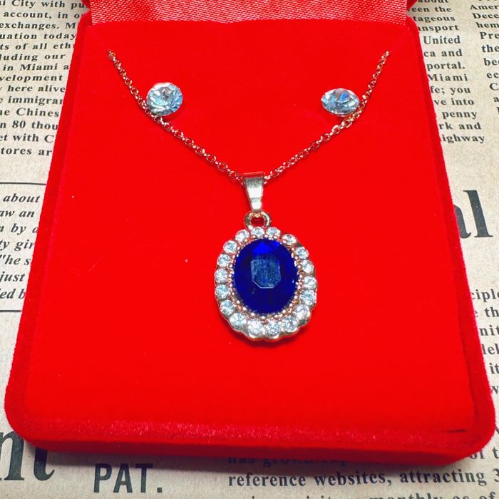 Conjunto Colar + Brincos