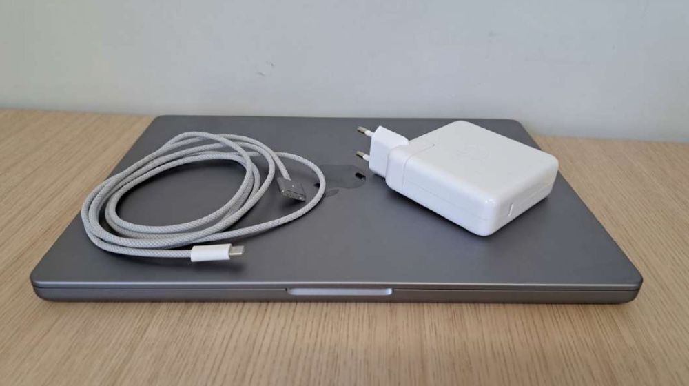Apple MacBook Pro 14" 2023 | M2 MAX | 96GB RAM | 2TB SSD | Top Spec | Faktura