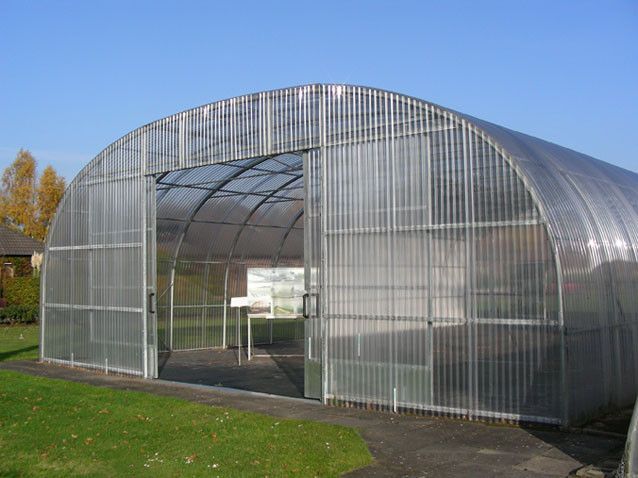 Прозрачный шифер. Армированный стекловолокном в листах и рулонах.