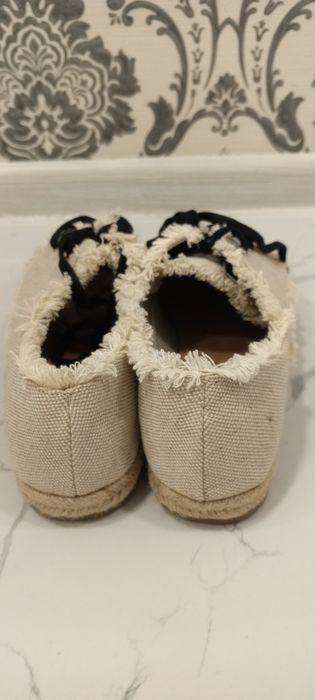 Bohoo.Эспадрильи , кеды. текстиь под лен.Модель, как Chanel., очень крутые