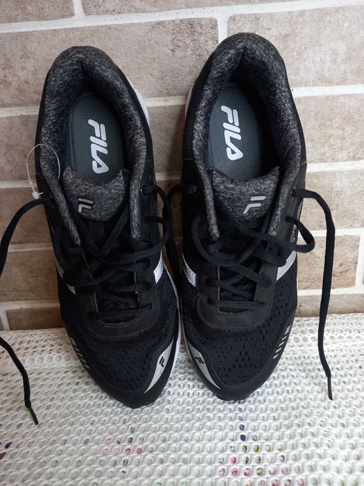 кросiвки Fila 40р