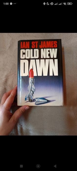 Livro" Cold new dawn"