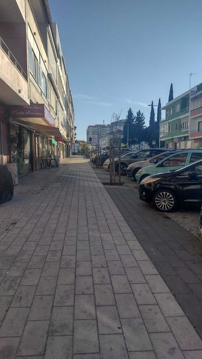 Venda de T2 em Odivelas - Central