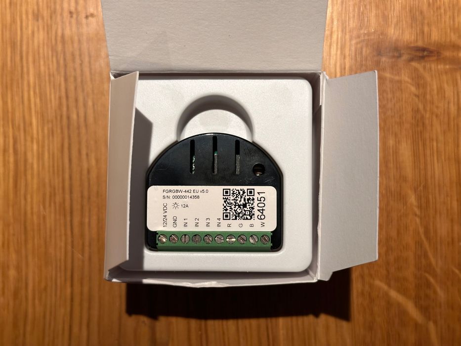 Fibaro RGBW Controller FGRGBW-442 v5.0 Sterownik Z-Wave Home Assistant
