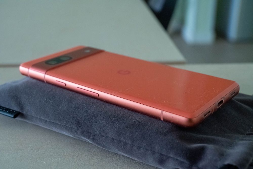 Google Pixel 7a (jpn) 8/128(новий акум)