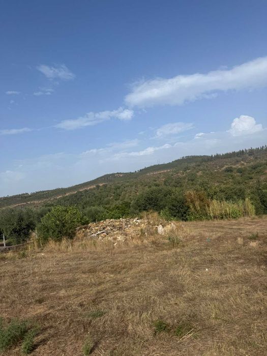 Terreno Misto com Ruina para construção