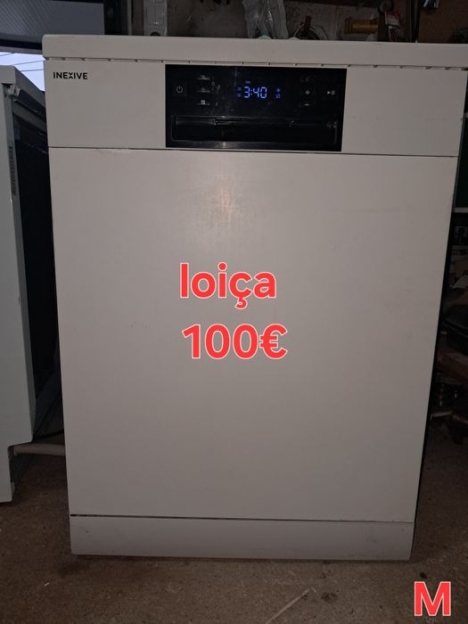 Várias máquinas de lavar
