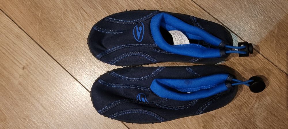 Buty do wody rozmiar 28