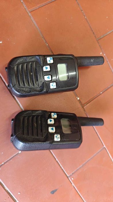 2 Walkie-Talkies Dechatlon