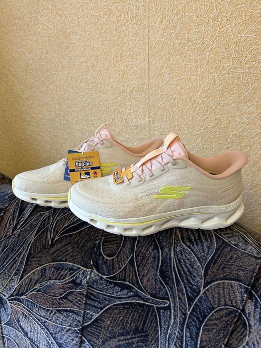 Продам жіночі кросівки Skechers original  розмір 38,  25см