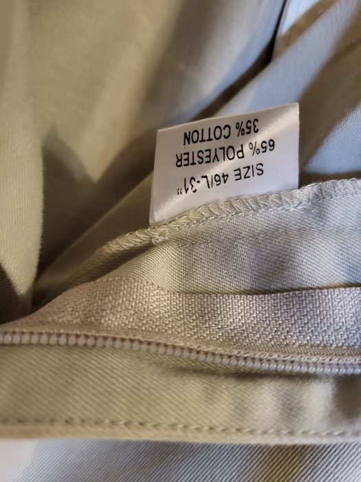 Продам летние джинсовые брюки на резинке в поясе.