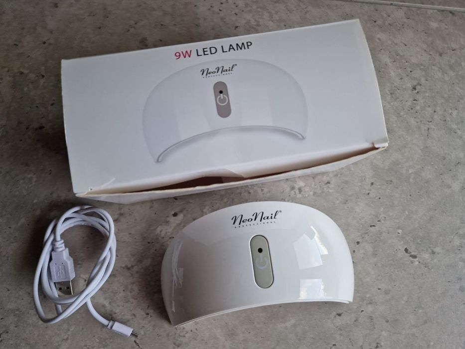 Lampa LED NeoNail 9W – stan bardzo dobry, użyta tylko 2 razy