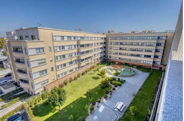 T2 - Rua Amigos do Porto - Monte dos Burgos