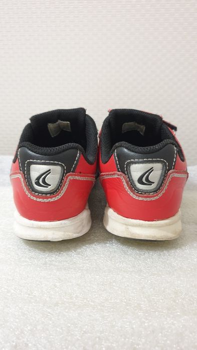 Кроссовки Clarks красные размер 31