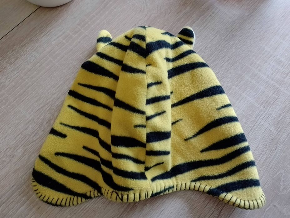 Czapka h&m, tygrys