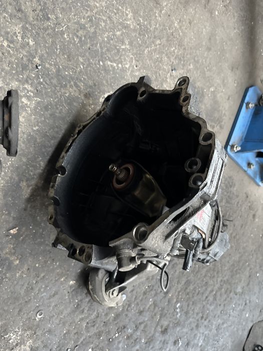 Skrzynia biegów EAE Volkswagen Audi A4 B5 2.4 manual