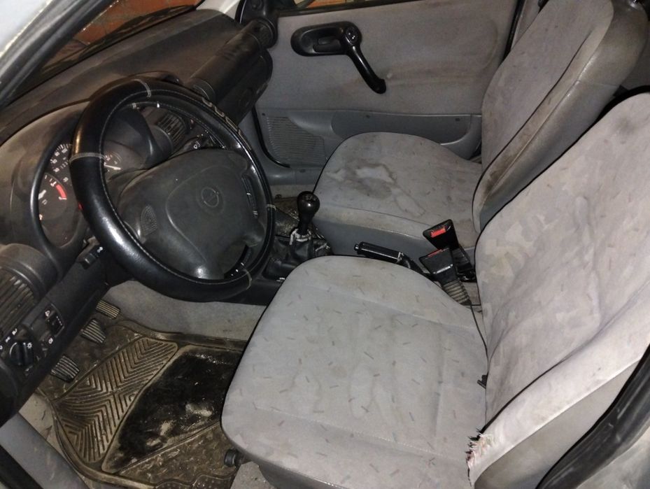 Opel corsa em bom estado