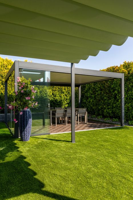 Pergole aluminiowe PWprojekt – dach materiałowy, nowoczesne zadaszenie