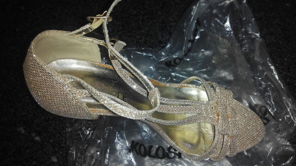 Sapatos de gala impecáveis