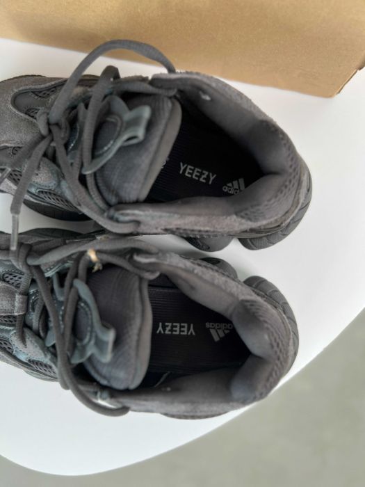 Мужские черные кроссовки Adidas Yeezy 500 Black изи йизи ob366