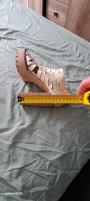 Жіноче взуття 37 р