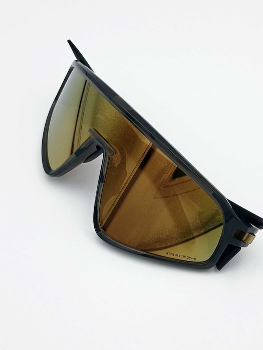 Okulary przeciwsłoneczne Oakley Latch Panel Grey Smoke