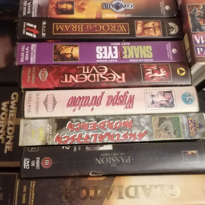 Kasety filmy vhs różne