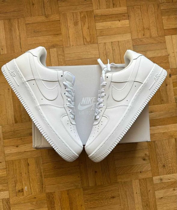 Damskie tenisówki Nike Air Force 1'07 w rozmiarze 41