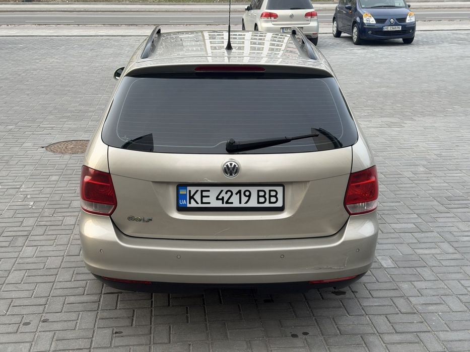 VW Гольф 5 Автомат 2л