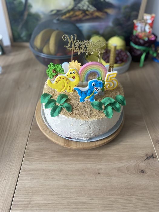 Piękne dekoracje figurki toppery tort dinozaury tęcza ogromny zestaw