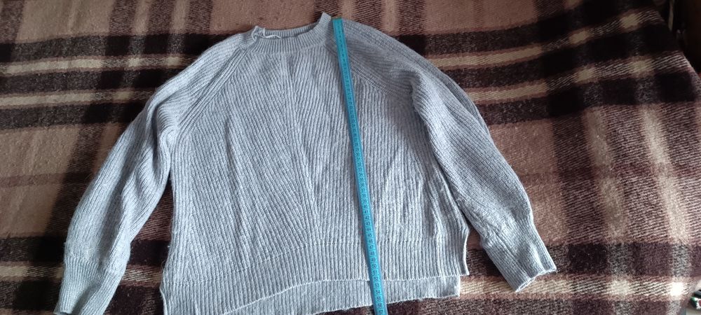 Светр, світер, світшот, джемреп жіночий S, 96 см об'єм грудей