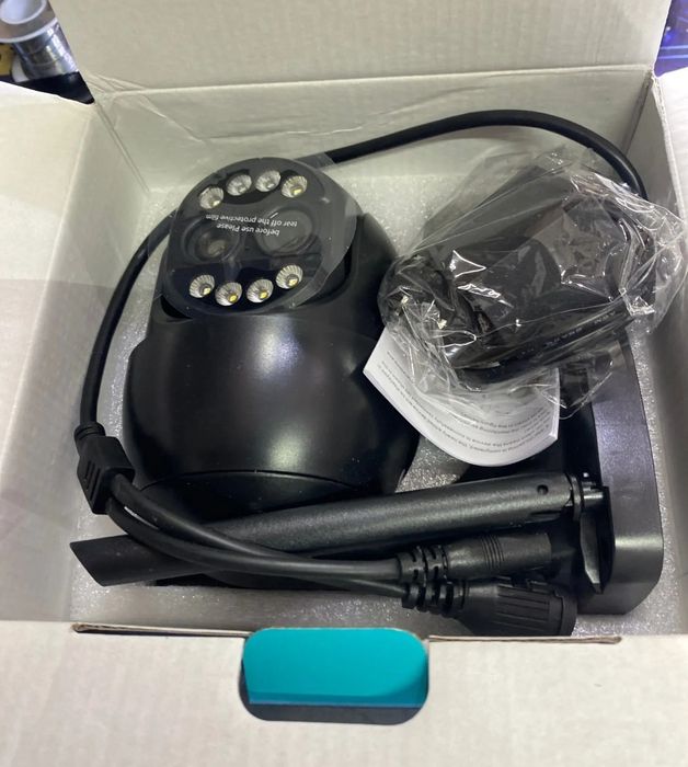 Уличная WIFI камера с двумя объективами с разрешением на 4 МП.