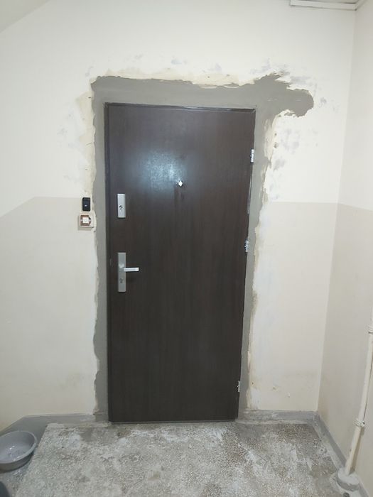 Serwis , regulacja , montaż  DRZWI,OKNA (PVC i ALUMINIUM)