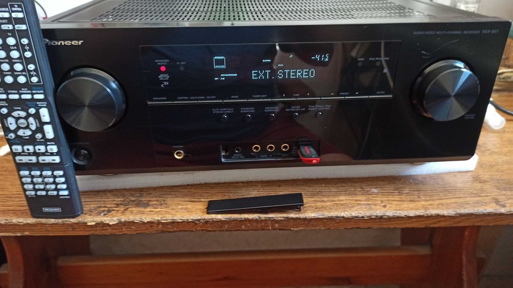 Amplituner Pioneer VSX- 921-K 7.1 HDMI USB  Bluetooth